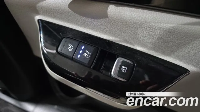 Kia Carnival 2020 thumb 3