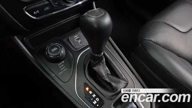 Jeep Cherokee 2019 thumb 8