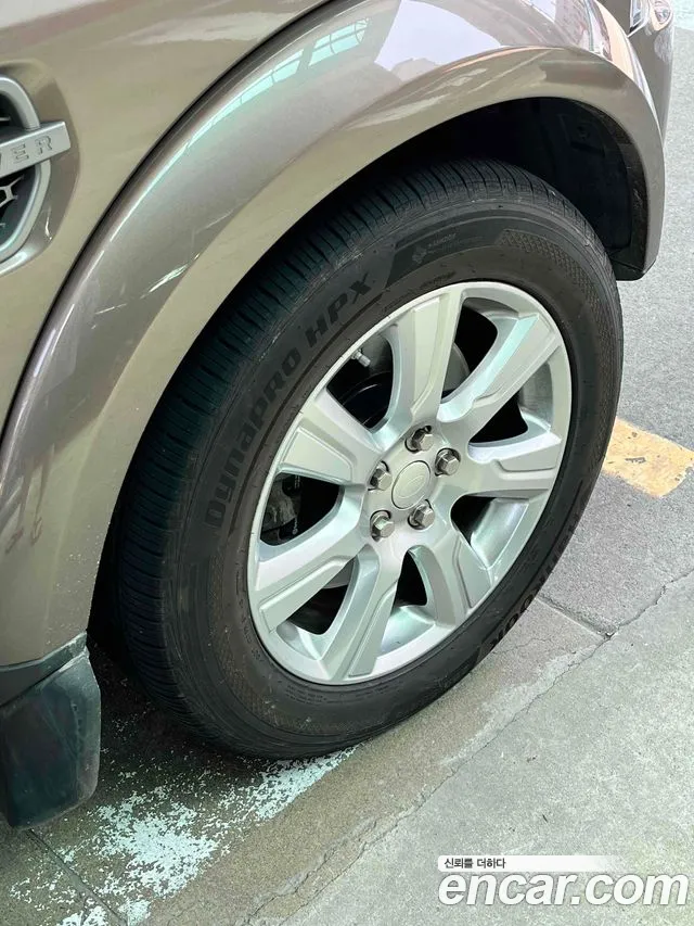 Land Rover Discovery 2015 thumb 9