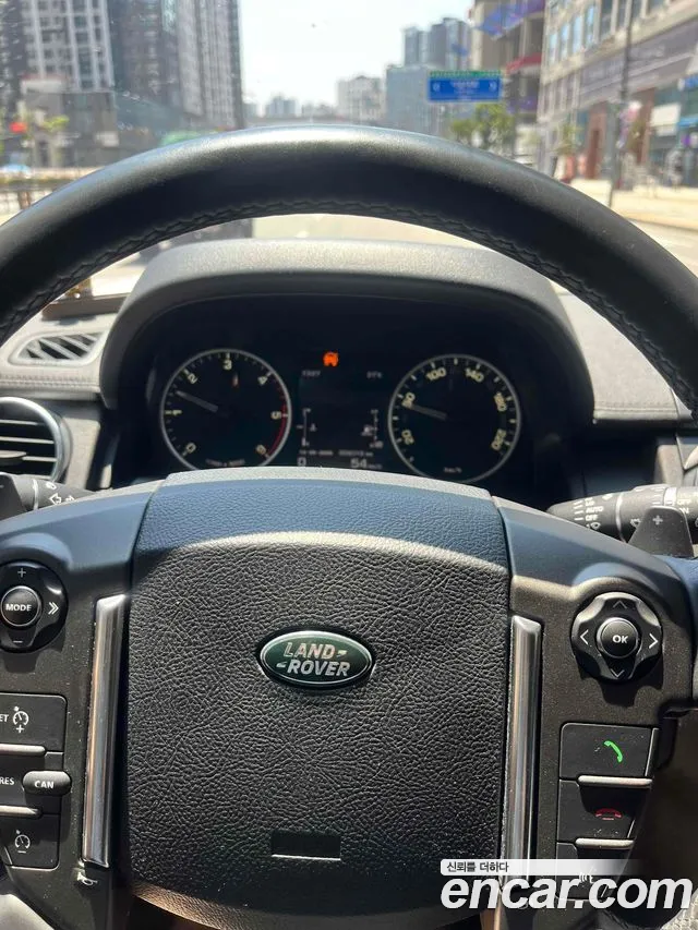 Land Rover Discovery 2015 thumb 11