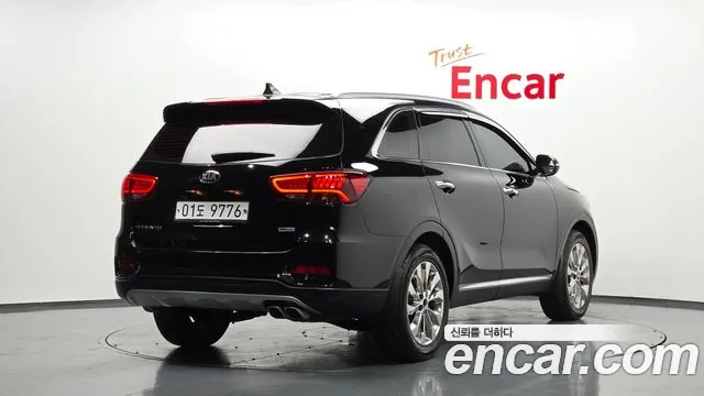 Kia Sorento 2017 thumb 4