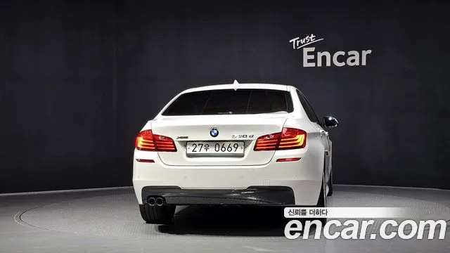 BMW 5 серии 2015 thumb 5