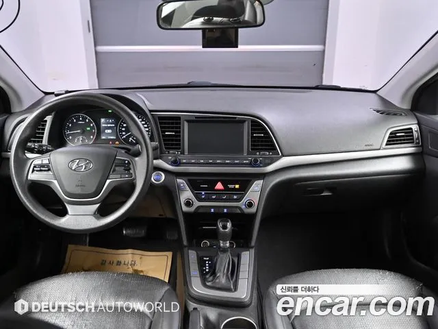 Hyundai Avante 2017 thumb 11