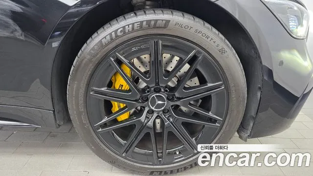 Mercedes-Benz AMG GT 2024 thumb 8