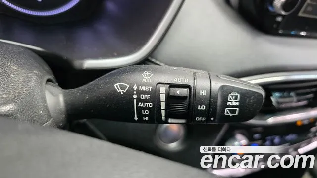 Hyundai Santa Fe 2019 thumb 11