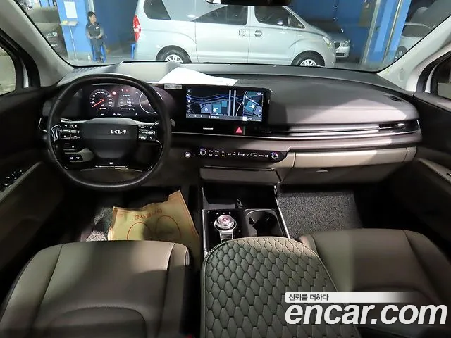 Kia Carnival 2025 thumb 11