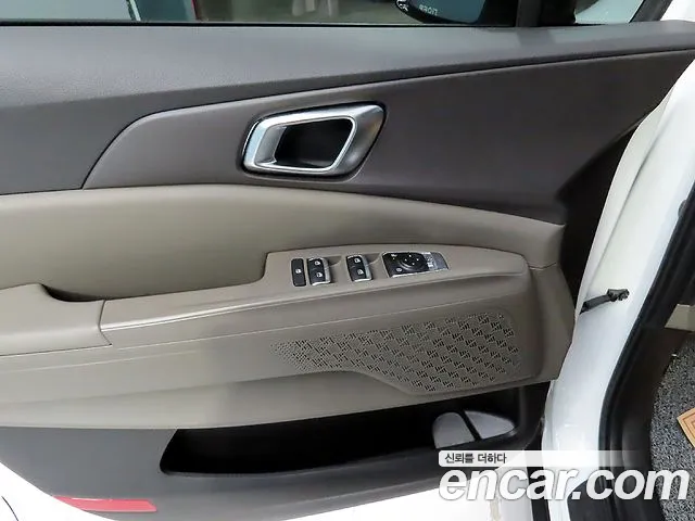 Kia Carnival 2025 thumb 9