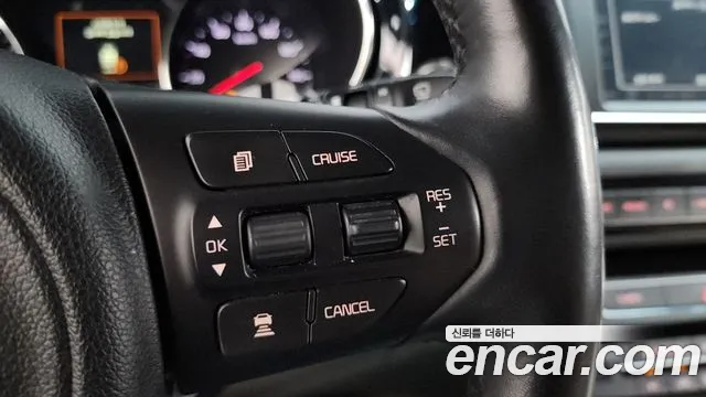 Kia Carnival 2017 thumb 5