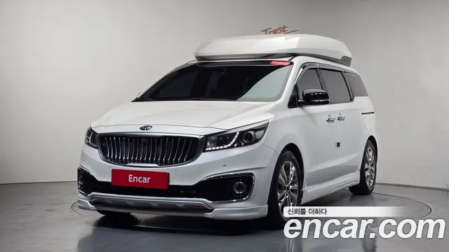 Kia Carnival 2015 thumb 9