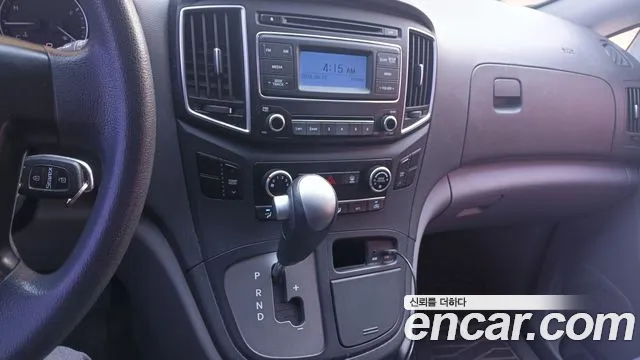 Hyundai Staria 2016 thumb 3