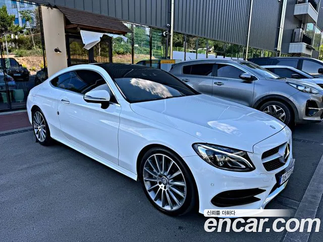 Mercedes-Benz C-Class 2017 thumb 6