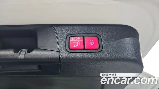 Mercedes-Benz GLB 2024 thumb 6