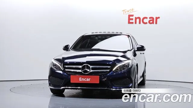 Mercedes-Benz C-Class 2016 thumb 3