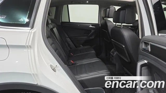 Volkswagen Tiguan 2020 thumb 9
