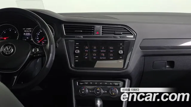 Volkswagen Tiguan 2020 thumb 4