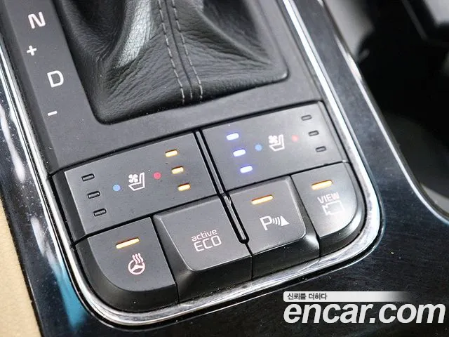 Kia Carnival 2016 thumb 5