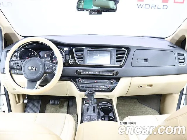 Kia Carnival 2016 thumb 9