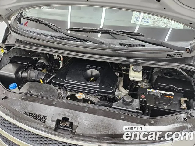 Hyundai Staria 2011 thumb 6