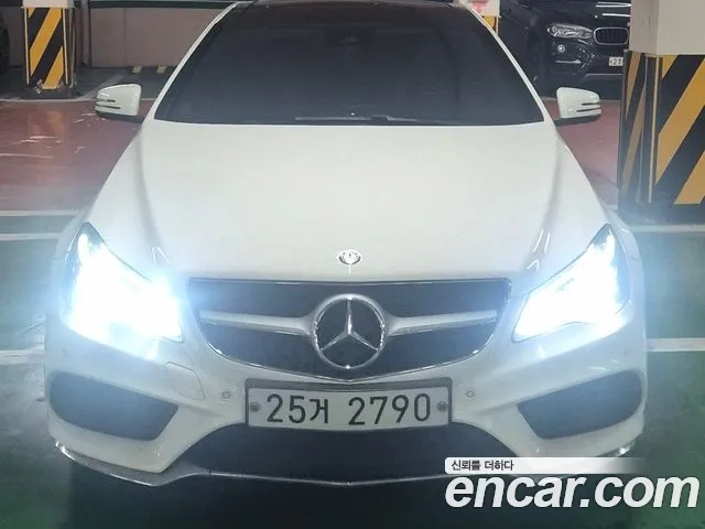 Mercedes-Benz E-Class 2014 thumb 8