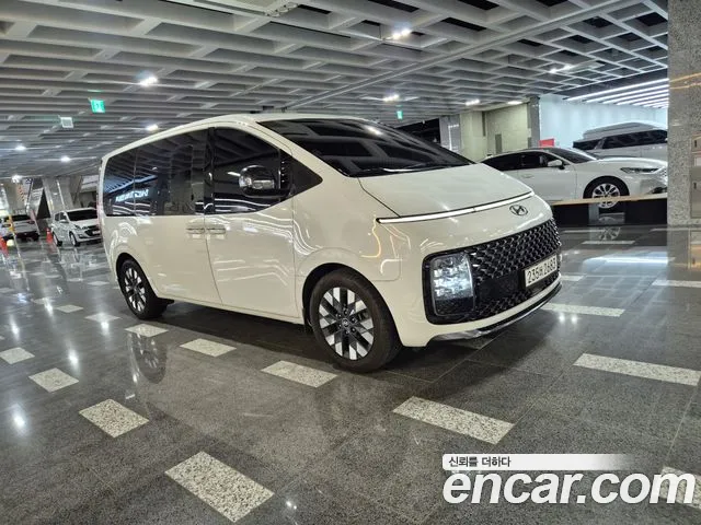 Hyundai Staria 2021 thumb 10