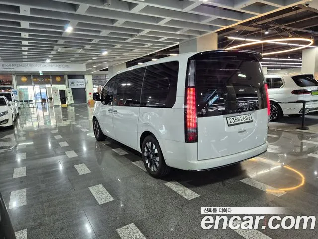 Hyundai Staria 2021 thumb 8