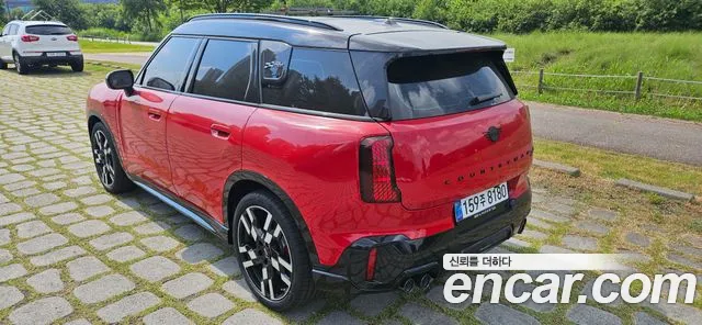 Mini Cooper 2025 thumb 5