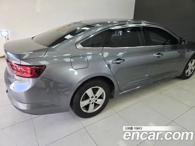 Renault SM6 2018 thumb 12