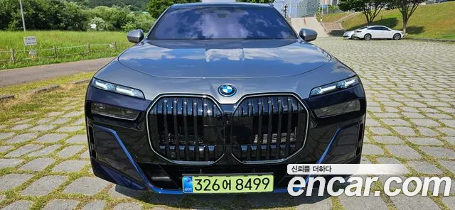 BMW 7 серии 2025 thumb 8