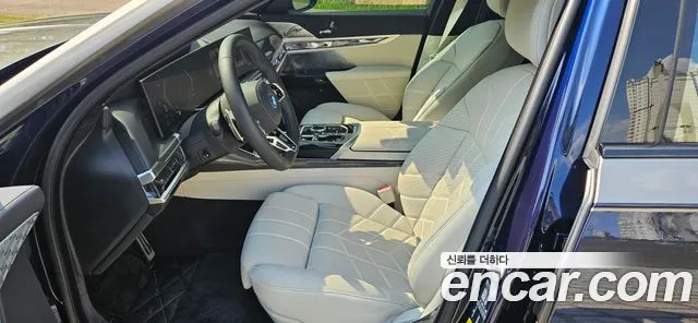 BMW 7 серии 2025 thumb 3