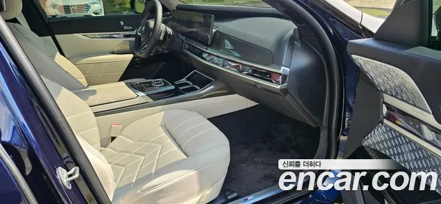 BMW 7 серии 2025 thumb 2