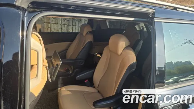 Kia Carnival 2020 thumb 3