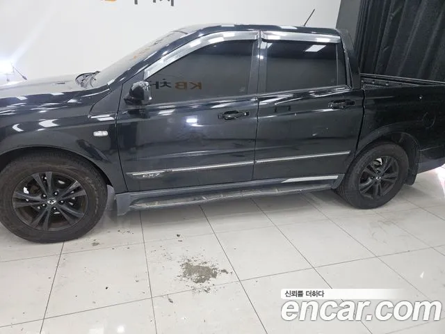 KGM Korando 2013 thumb 4