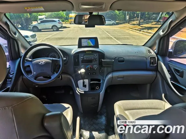 Hyundai Staria 2015 thumb 8