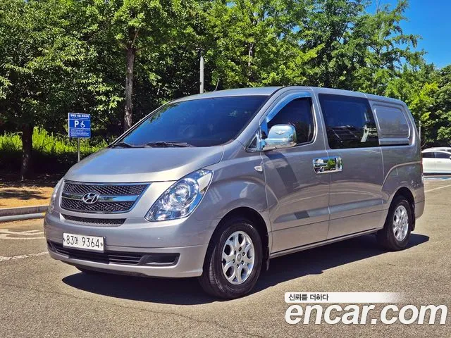 Hyundai Staria 2015 thumb 6