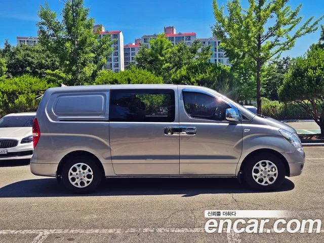 Hyundai Staria 2015 thumb 5