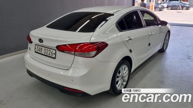 Kia K3 2016 thumb 11