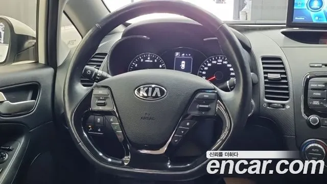 Kia K3 2016 thumb 9