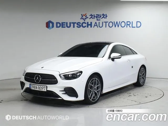 Mercedes-Benz E-Class 2022 thumb 12