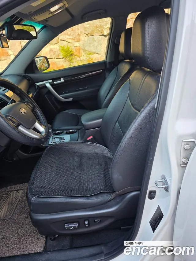 Kia Sorento 2010 thumb 3