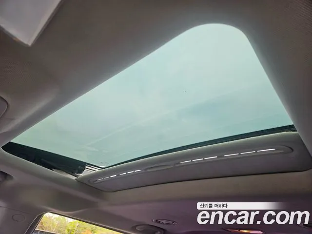 Kia Canival 2012 thumb 5