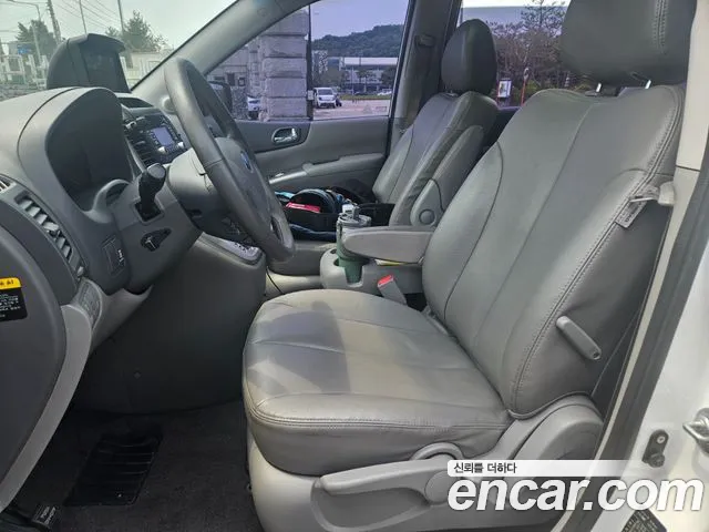 Kia Canival 2012 thumb 6