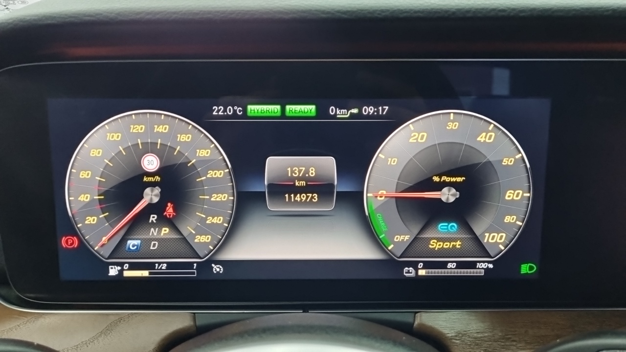 Mercedes-Benz E-Class 2019 thumb 6