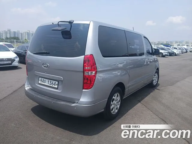 Hyundai Staria 2015 thumb 11