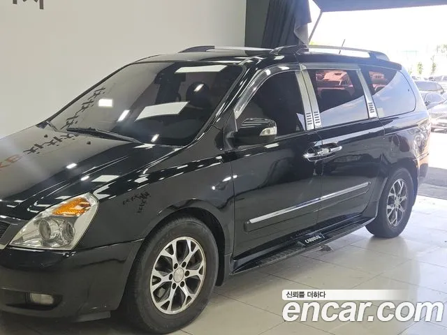 Kia Canival 2013 thumb 3