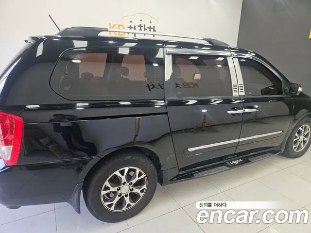 Kia Canival 2013 thumb 7