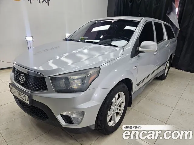 KGM Korando 2013 thumb 8