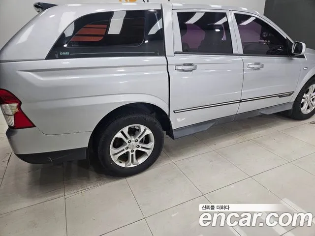 KGM Korando 2013 thumb 5