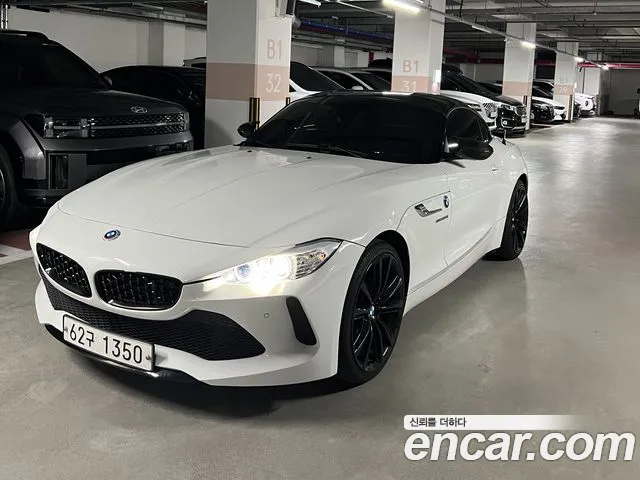 BMW Z4 2010 thumb 6