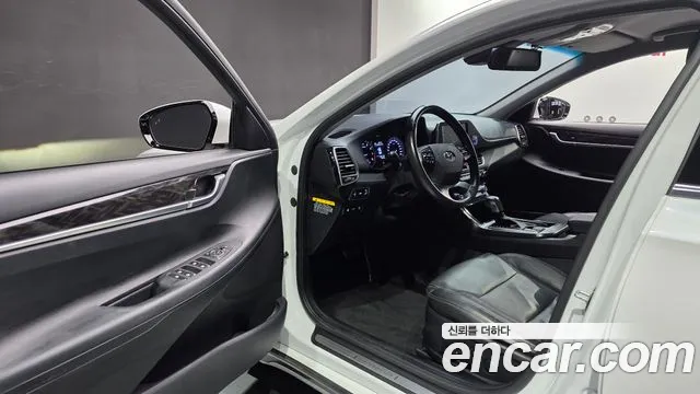 Hyundai Grandeur 2018 thumb 3