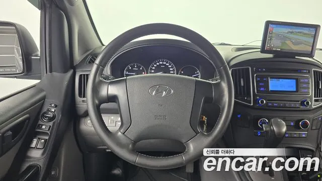 Hyundai Staria 2019 thumb 12